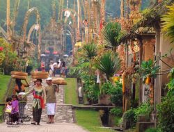 Opini Publik: Wisata Desa Dikelola Pihak Ketiga: Manfaat, Risiko, dan Pembelajaran untuk Warga