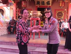 Bakti Sosial Kelenteng Hok Tek Bio Salatiga Bagikan 600 Paket Beras pada Peringatan King Ho Peng 2576/2025